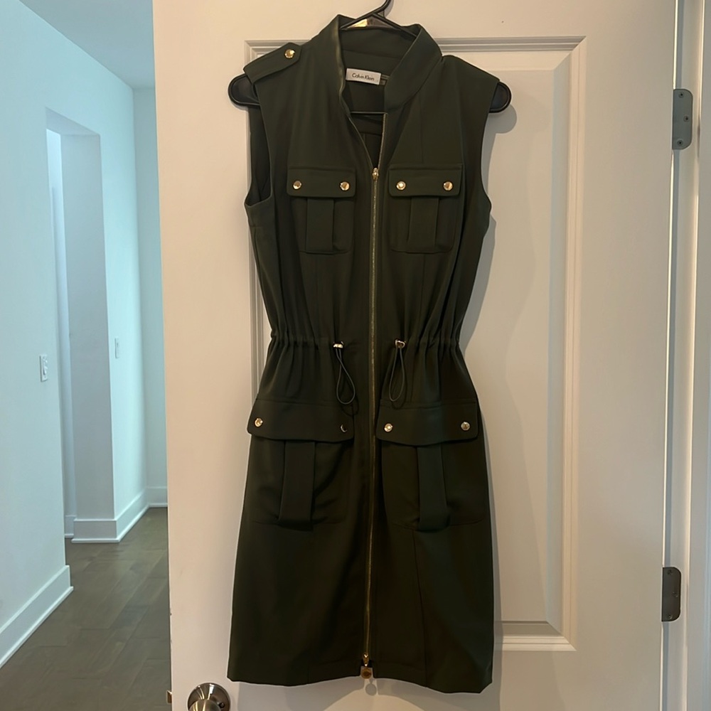 Calvin Klein dress - size 6 - Never worn!